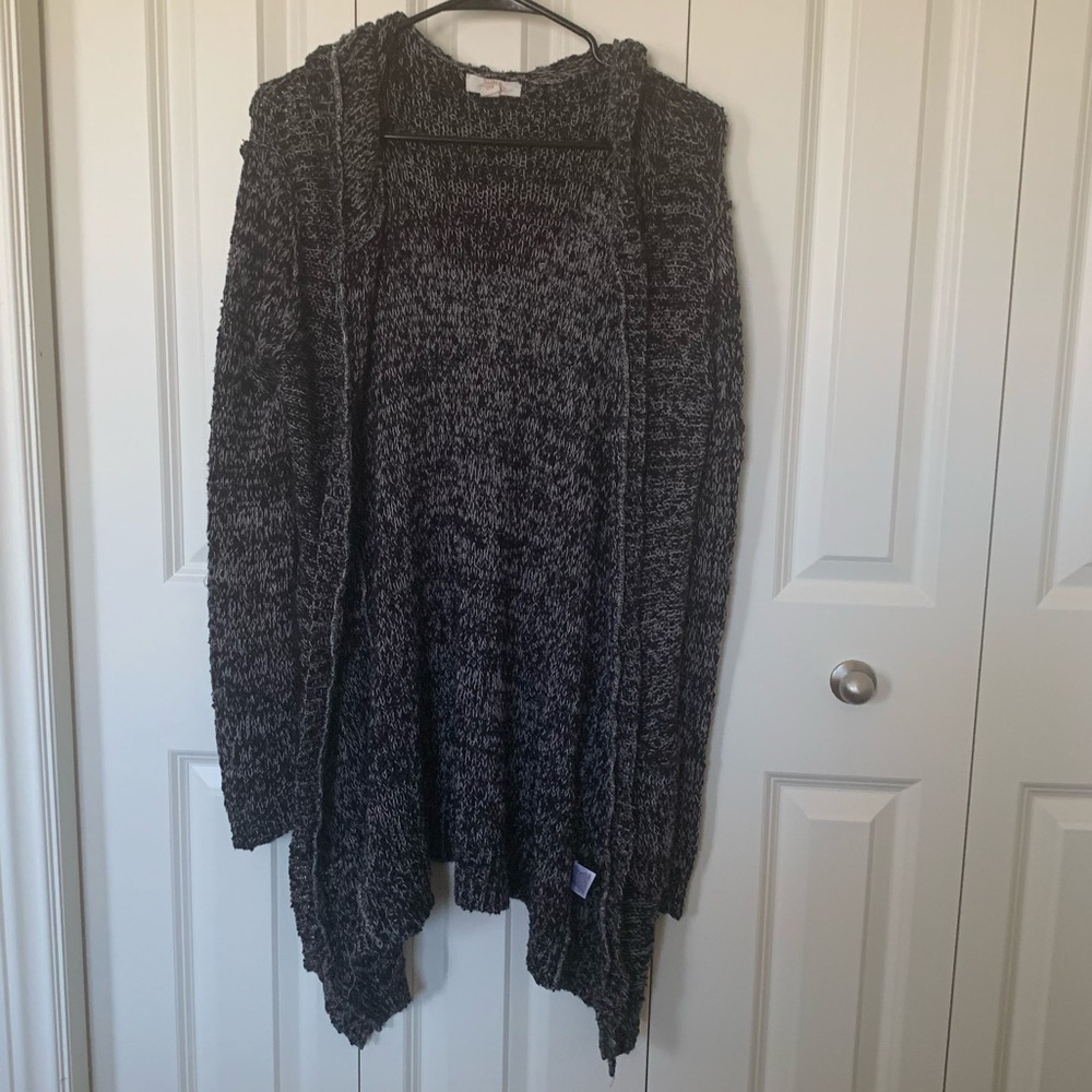 Women’s long knit cardigan🧶